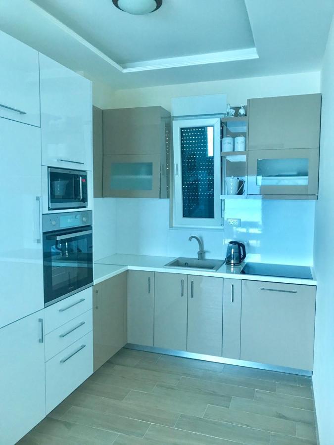 Lux Apartments Krasići Ngoại thất bức ảnh